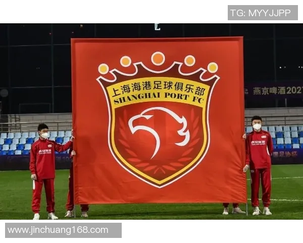 足球巨星亲笔签名珍藏品揭晓 球迷心中的独特珍宝与荣耀